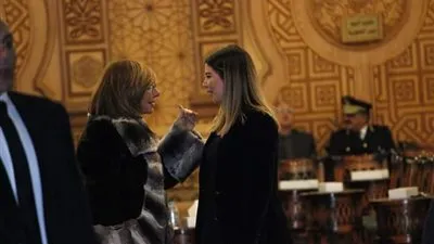 لميس الحديدي أبرز الحضور في عزاء نادية لطفي