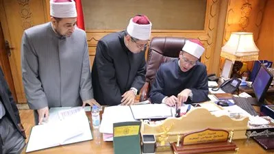 وكيل الأزهر يعتمد نتيجة الشهادتين الإبتدائية والإعدادية لعام 2020