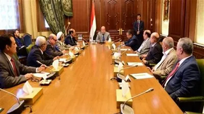 الحكومة الشرعية اليمنية تطالب بنقل البعثة الأممية إلى منطقة محايدة