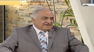 أستاذ مناعة: 