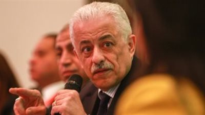 مصادر: أسئلة امتحانات الثالث الثانوي لهذا العام 