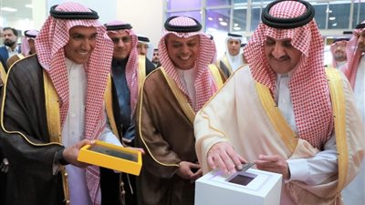 أمير الشرقية يؤكد أهمية دور البنوك السعودية في تعزيز الاقتصاد الوطني