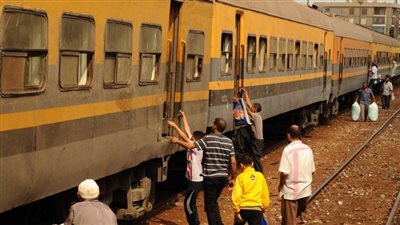 وزير النقل يحذر المتهربين من دفع التذاكر: شرطة سرية بالقطارات