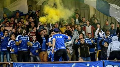 جماهير دمنهور تهتف للجهاز الفني واللاعبين قبل مواجهة الأوليمبي (فيديو وصور)