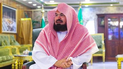 بمرتبة وزیر | أمر ملكي بتمدید خدمة عبدالرحمن السديس رئیسا لشؤون الحرمین لمدة 4 سنوات