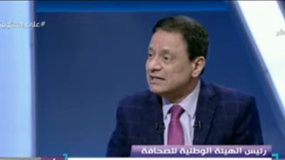 كرم جبر يكشف حقيقة بيع أصول الصحف القومية