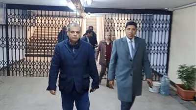 رئيس مدينة الجيزة يتفقد أعمال تطوير نفق المشاه بالميدان (صور)