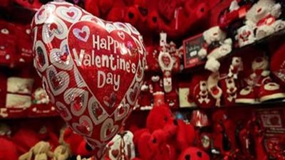 لماذا نحتفل بـ عيد الحب في 14 فبراير؟ (القصة الكاملة)