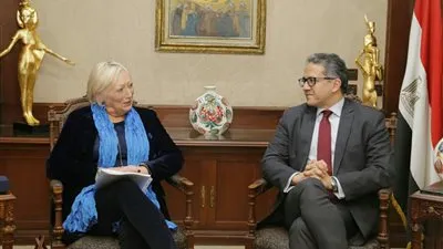 وزير السياحة والآثار يستقبل وفد مجلس الشيوخ الفرنسي