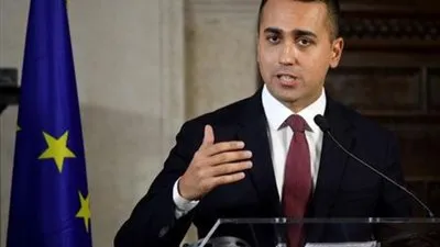 وزير الخارجية الإيطالي يدعو للتظاهر ضد الحكومة.. غدا 