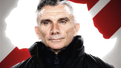 بعد تتويجه بكأس السوبر الإفريقي.. الفرنسي كارتيرون ينضم لقائمة أبطال الإنجازات القارية في الزمالك