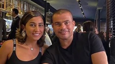 تعليق وصورة وأغنية.. هذا ما فعله عمرو دياب لـ 