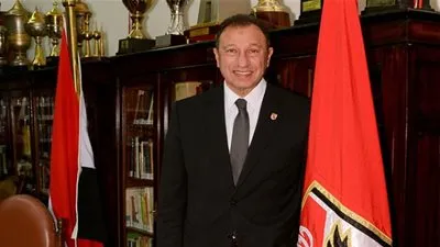 الأهلي يضع حجر الأساس للفرع الجديد