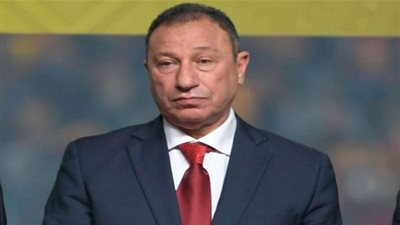 الخطيب يدعم نجوم الأهلي قبل قمة الزمالك بالسوبر