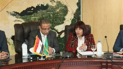 محافظ الفيوم يبحث دعم حقوق الأطفال وتمكين أسرهم 