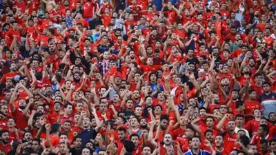 اللجنة المنظمة للسوبر: لو أهلاوي اشترى تذكرة من مدرجات الزمالك سيرتدي تيشيرت الأبيض