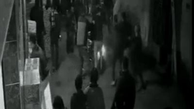 تداول فيديو لاعتداء تجار مخدرات والأهالي بميت غمر.. وأمن الدقهلية يفحص الفيديو 