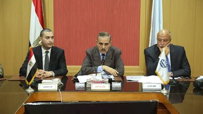 محافظ كفرالشيخ إلى 