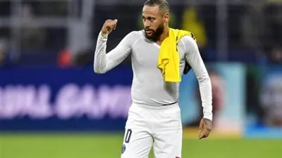 نيمار يقرر البقاء في باريس سان جيرمان