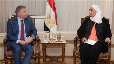 السفير الكندي لوزيرة التضامن: قانون الجمعيات الأهلية خطوة مهمة