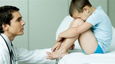 التبول اللاإرادي عند الأطفال الأسباب والعلاج (فيديو) 