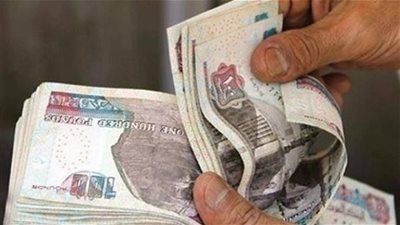 إحالة المتهمين بعرض رشوة على موظف بالزاوية الحمراء للجنايات