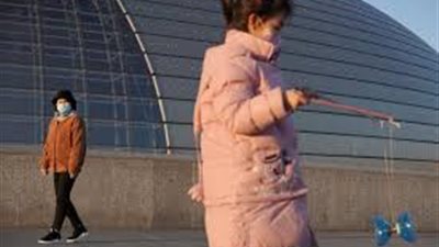 انخفاض عدد حالات الإصابة بفيروس كورونا بالصين  