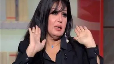 شاهد.. وصلة رقص شرقي لفيفي عبده (فيديو)