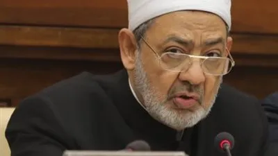 شيخ الأزهر يهنئ مجدي يعقوب بتقلده وشاح 