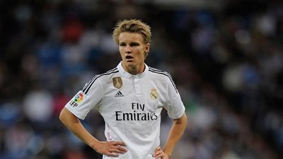 مانشستر يونايتد يراقب لاعب ريال مدريد