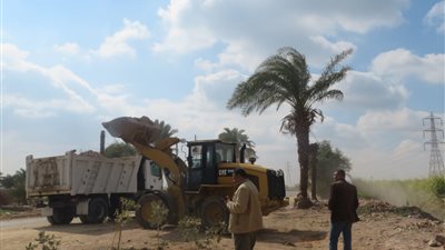 رفع 305 أطنان مخلفات وتراكمات قمامة بقنا