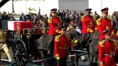 الاستعدادات النهائية لانطلاق الجنازة العسكرية للراحل مبارك