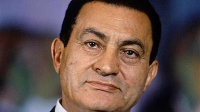 نقيب الصحفيين السابق: 