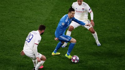 ليون يفاجيء يوفنتوس ويتغلب عليه بهدف نظيف في دوري الأبطال