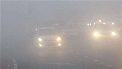 شبورة مائية كثيفة تضرب الطرق الرئيسية في الإسماعيلية