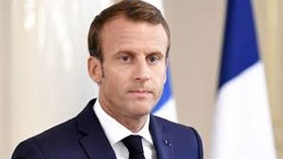 ماكرون يزور مستشفى باريس لعلاج فيروس كورونا