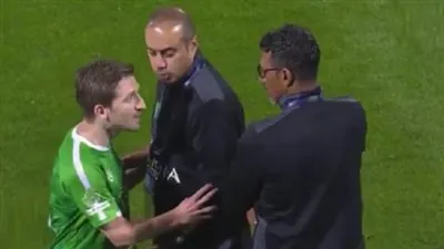 مشادة كلامية بين ماركو مارين ومدرب الأهلي أثناء مباراة النصر (فيديو)