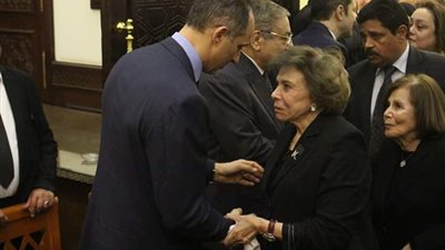 موسى مصطفى موسى وميرفت التلاوي في عزاء مبارك