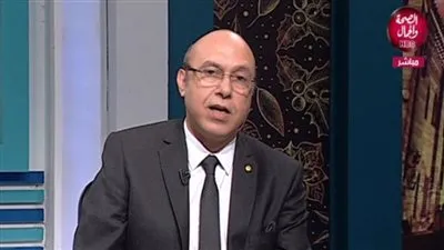 إبراهيم الشواربي: وجود السيسي على رأس الجنازة العسكرية لمبارك شيء مشرف