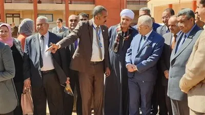 تفاصيل زيارة وزير التعليم للمدرسة المصرية اليابانية بسوهاج