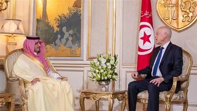 الرئيس التونسي يستقبل وزير الداخلية السعودي في قصر قرطاج