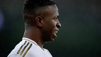 أول تعليق من قاتل برشلونة بعد الكلاسيكو