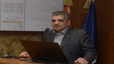 رئيس هيئة قناة السويس: حركة الملاحة منتظمة ولم تتأثر بـ