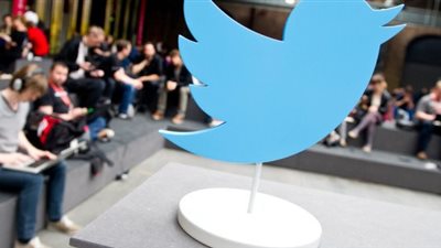 فيروس كورونا يضرب 