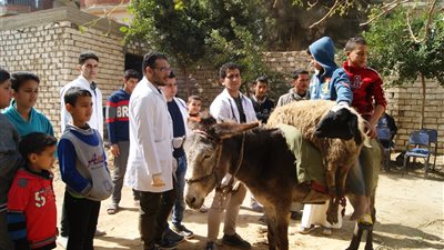 الخشت: الجامعة تواصل قوافلها تحقيقًا لرسالتها التنموية