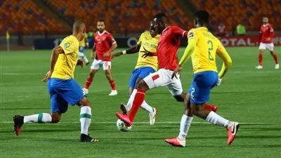 عاجل.. الأهلي يتلقى ضربة موجعة قبل موقعة صن داونز