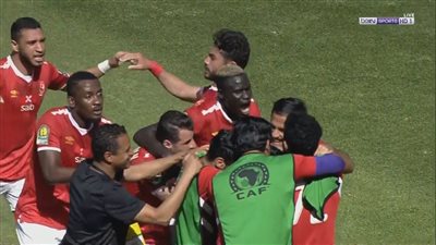  معلول يتقدم للأهلي بالهدف الأول أمام صن داونز (فيديو)