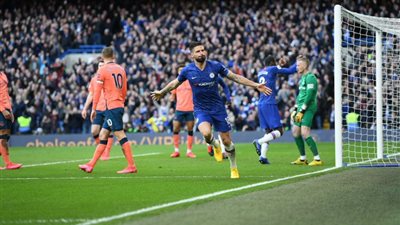 تشيلسي يقسو على إيفرتون برباعية في الدوري الإنجليزي