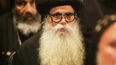 بجوار البابا شنودة.. 