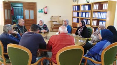 لجنة لبحث مواجهة الفيروسات بتمريض المنصورة (صور)